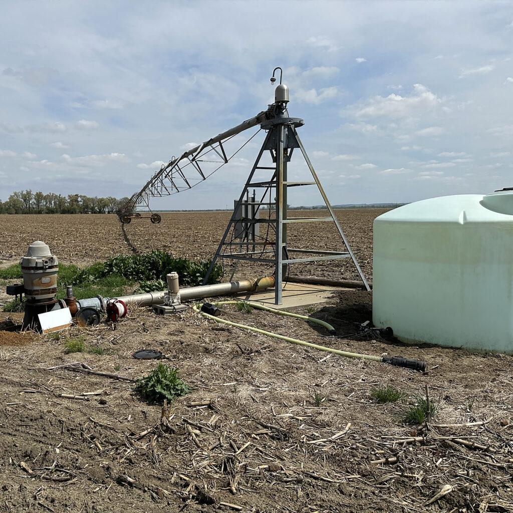 Picture of a pivot and tank.